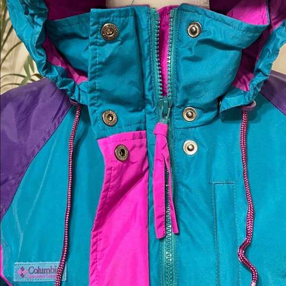 Columbia vintage 90s blue, pink, purple ski jacket - Picture 11 of 14